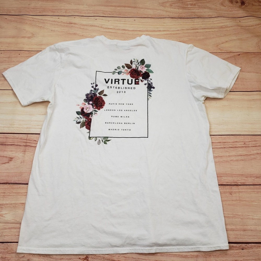 BoohooMAN Shirt Mens Medium White‎ Virtue Floral Graphic Short Sleeve Tee Adult